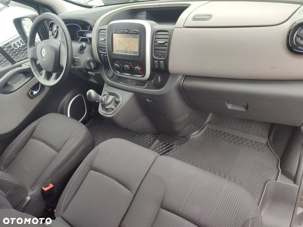 Renault Trafic - 2
