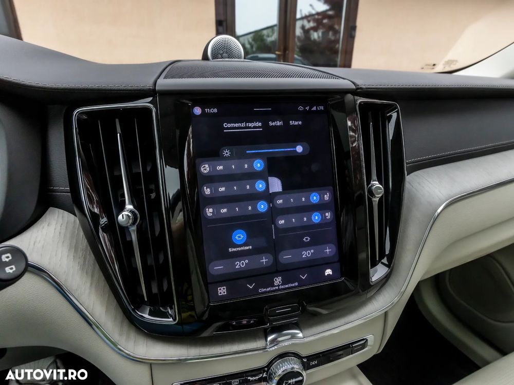 Volvo XC 60 T8 AWD Recharge Ultimate Bright - 39