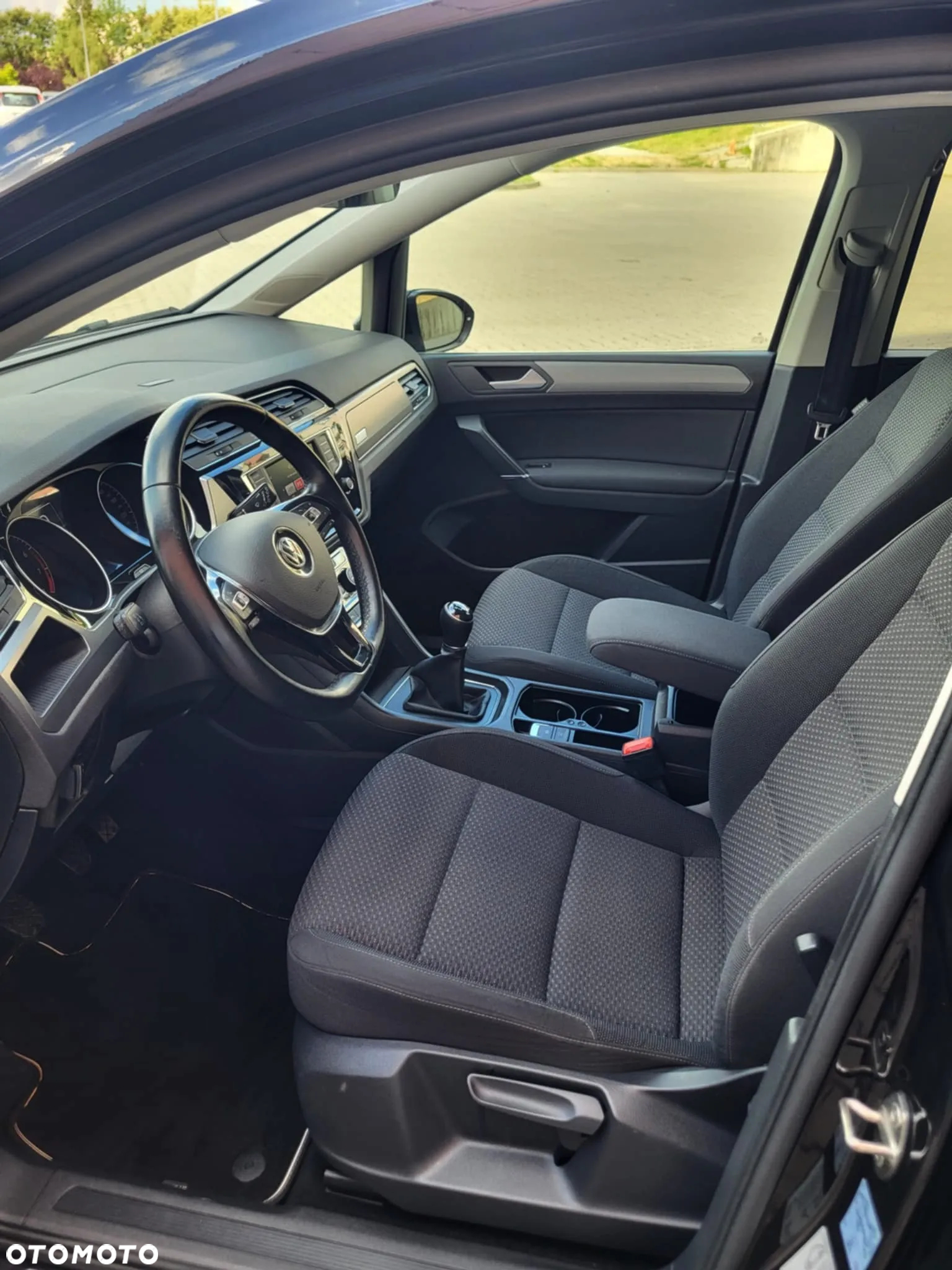 Volkswagen Touran 1.4 TSI (BlueMotion Technology) Comfortline - 8