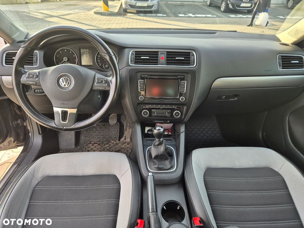 Volkswagen Jetta 1.4 TSI Highline - 8