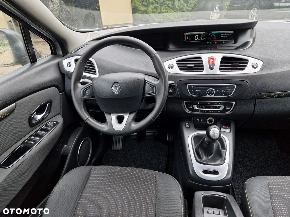 Renault Scenic 1.6 16V Authentique - 10