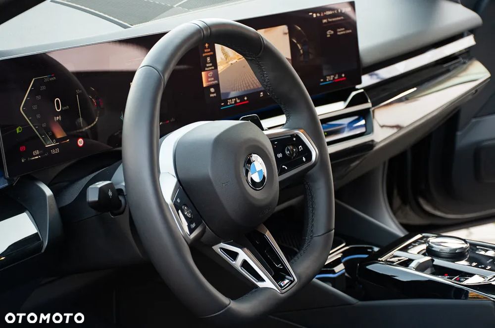 BMW Seria 5 520d mHEV - 14