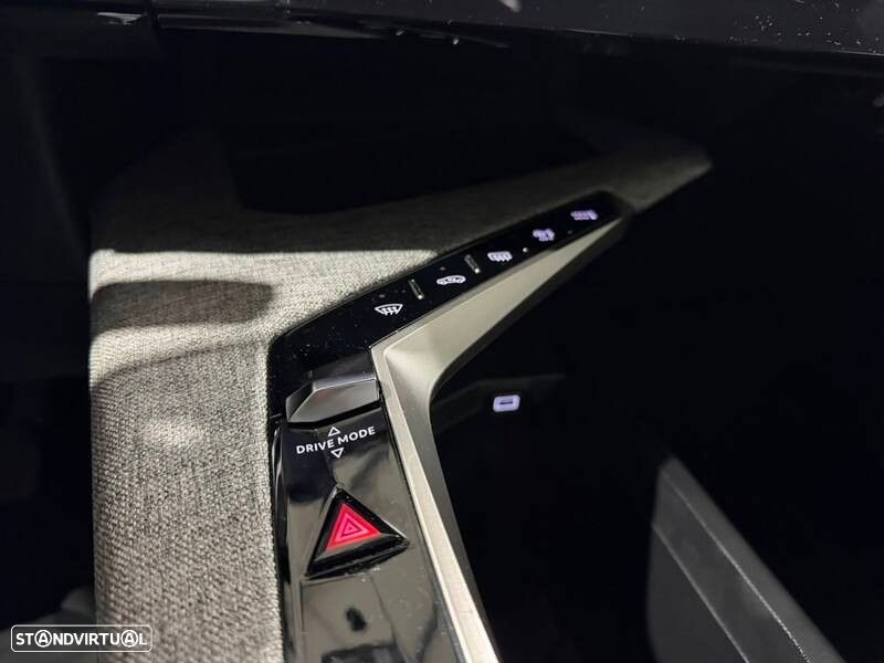 Peugeot 5008 1.2 Hybrid Allure e-DCS6 - 21