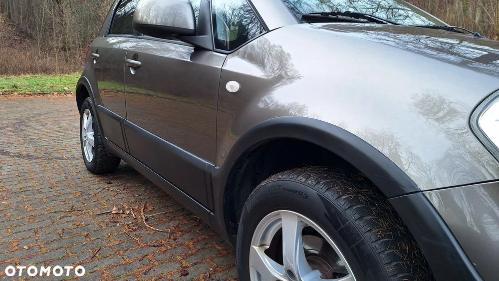 Fiat Sedici 1.6 16V 4x4 Lounge - 4