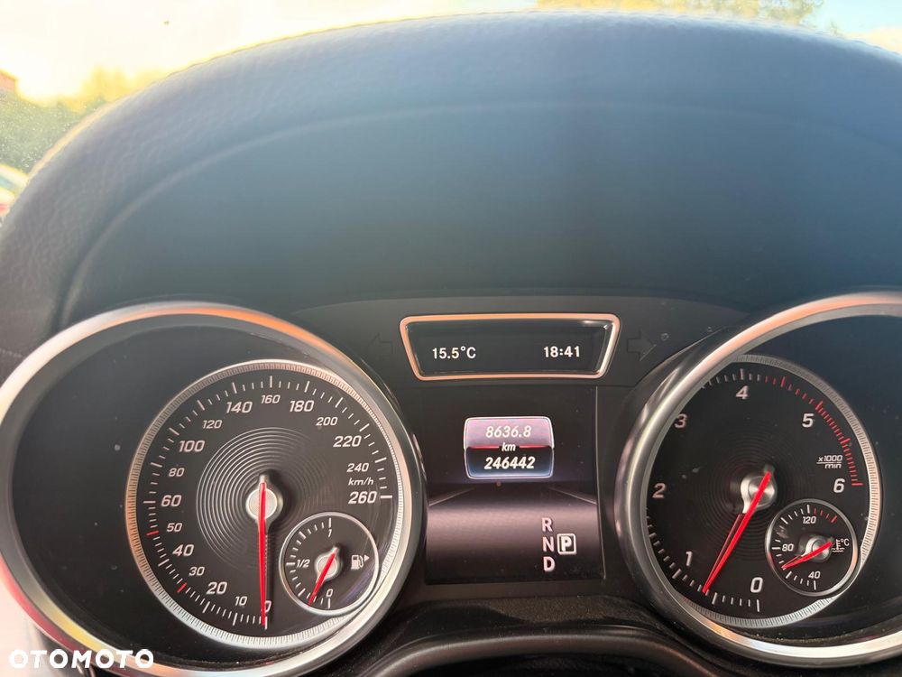 Mercedes-Benz GLE 350 d 4-Matic - 11