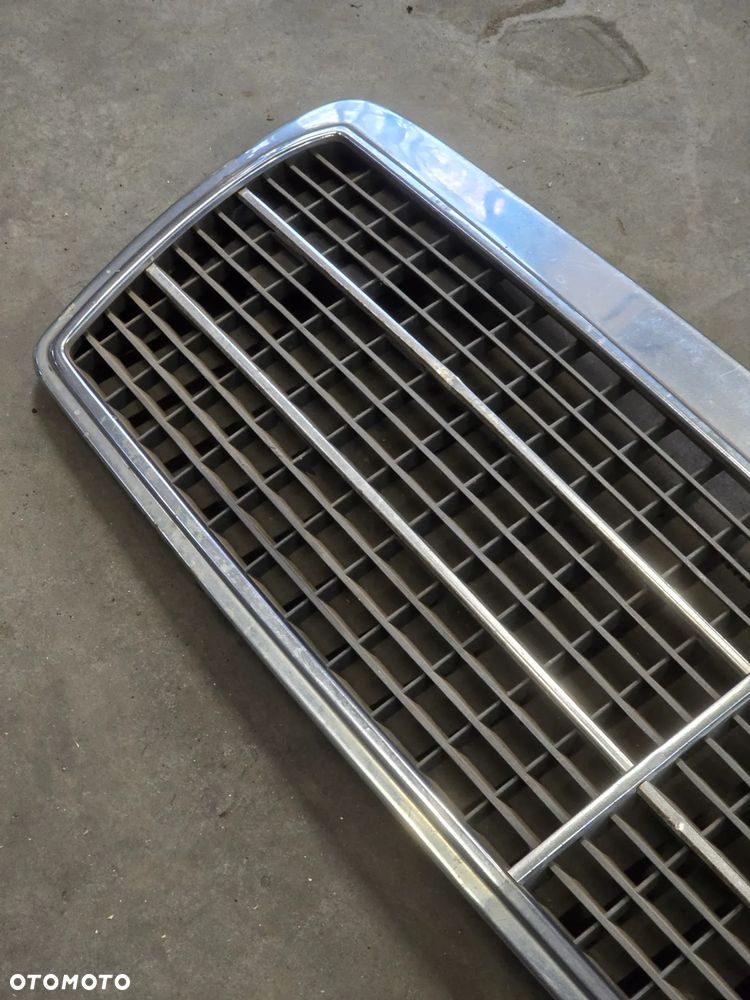 Grill/maskownica MERCEDES W210 - 2