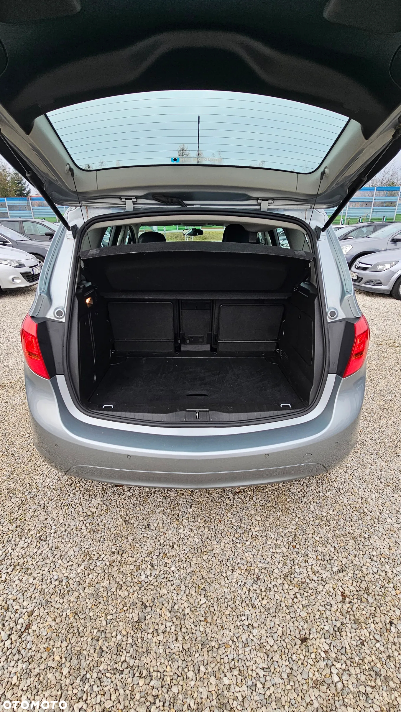 Opel Meriva - 10