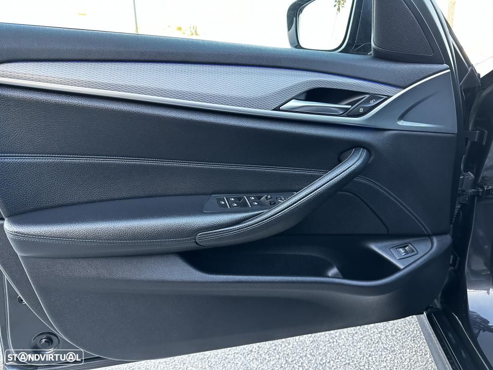 BMW 520 d Pack M Auto - 19