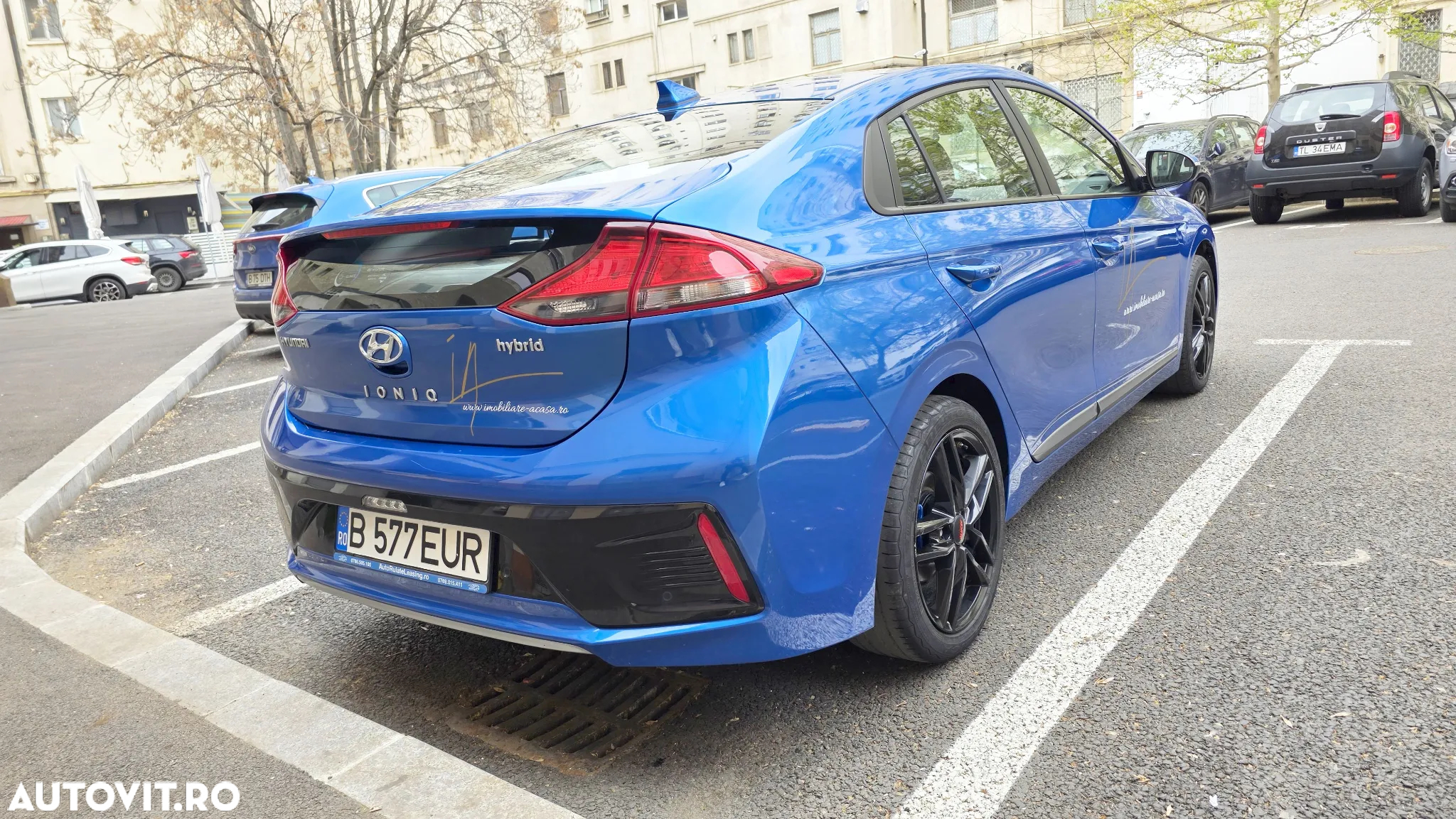 Hyundai IONIQ Hybrid 1.6 GDI Premium - 2