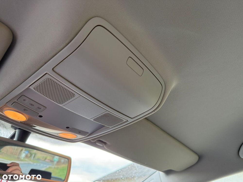 Volkswagen Golf Plus 2.0 TDI DPF Trendline - 27