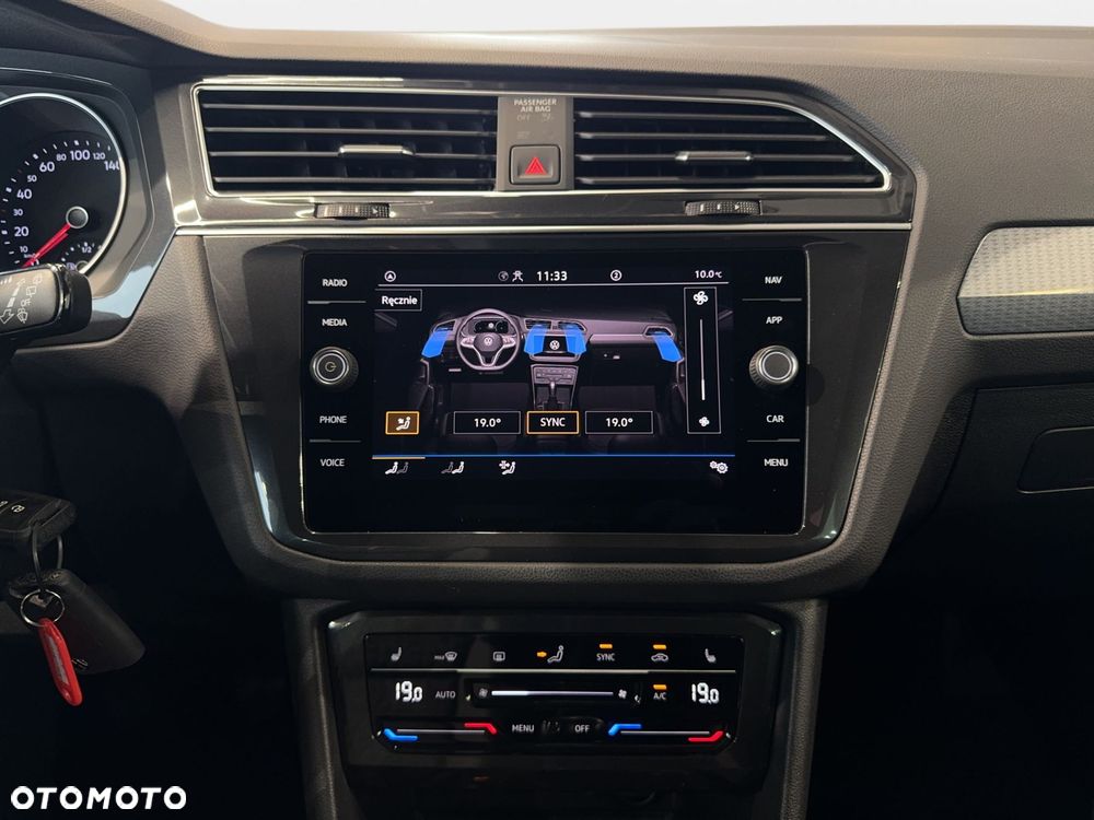 Volkswagen Tiguan - 22