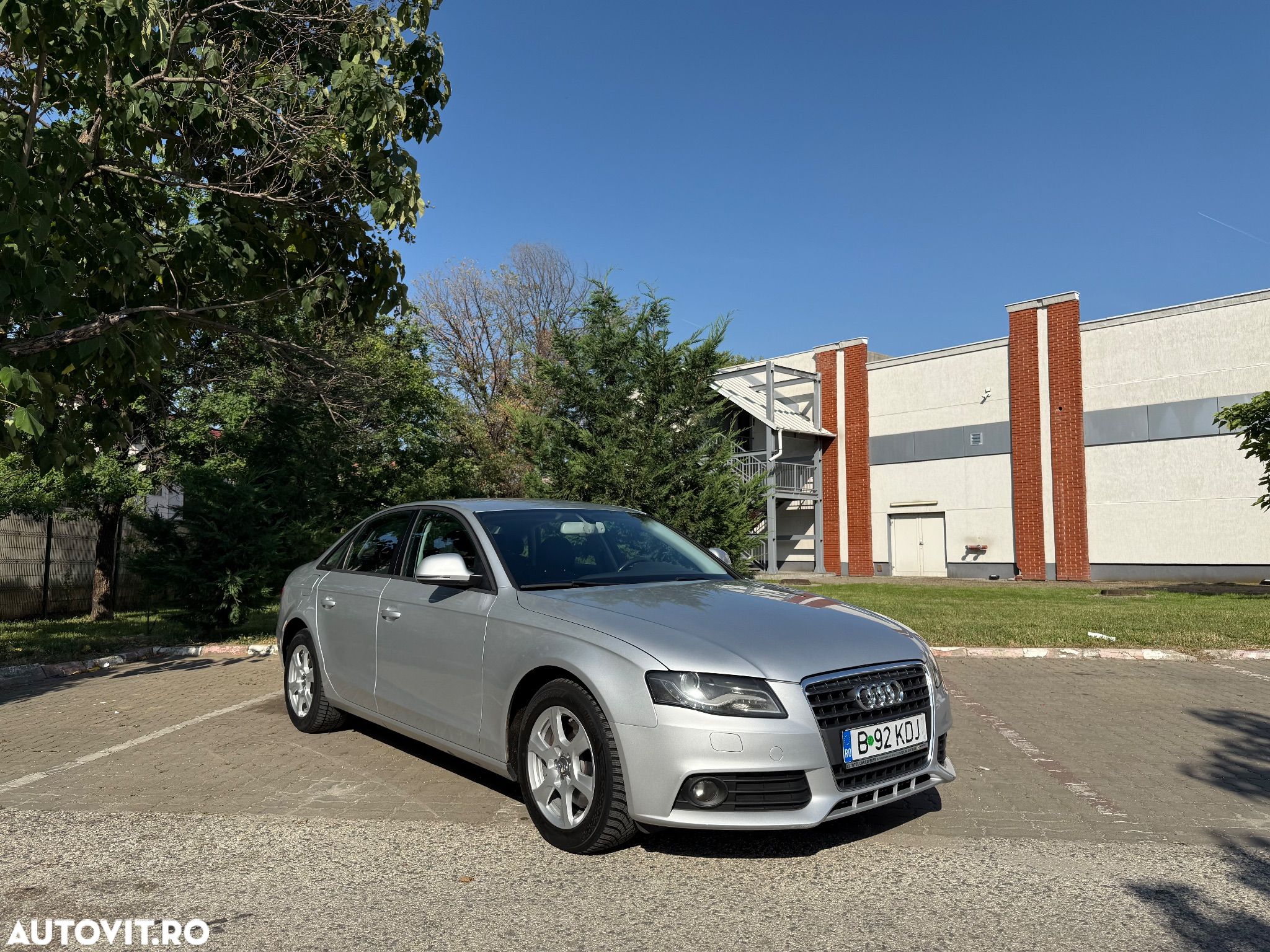 Audi A4 1.8 T Aut - 1