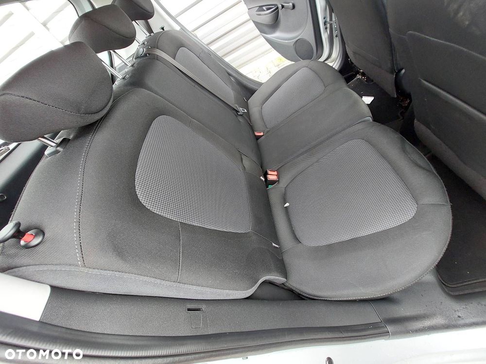 FOTELE KOMPLET LEWY PRAWY KANAPA TYŁ  HYUNDAI I20 I LIFT - 6