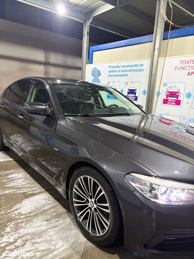 BMW Seria 5 520d EfficientDynamics Edition AT - 3