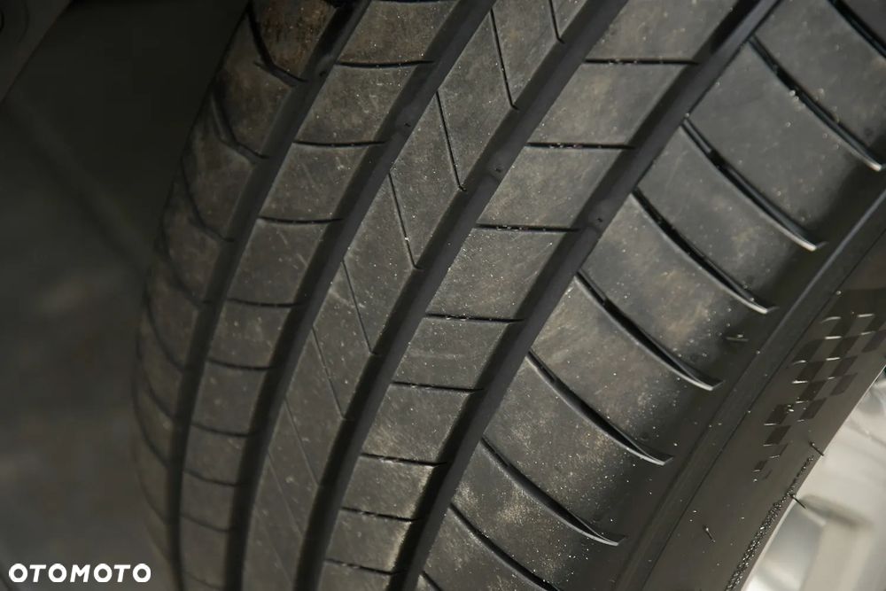 Ford Kuga 2.0 TDCi 4x4 Titanium - 19