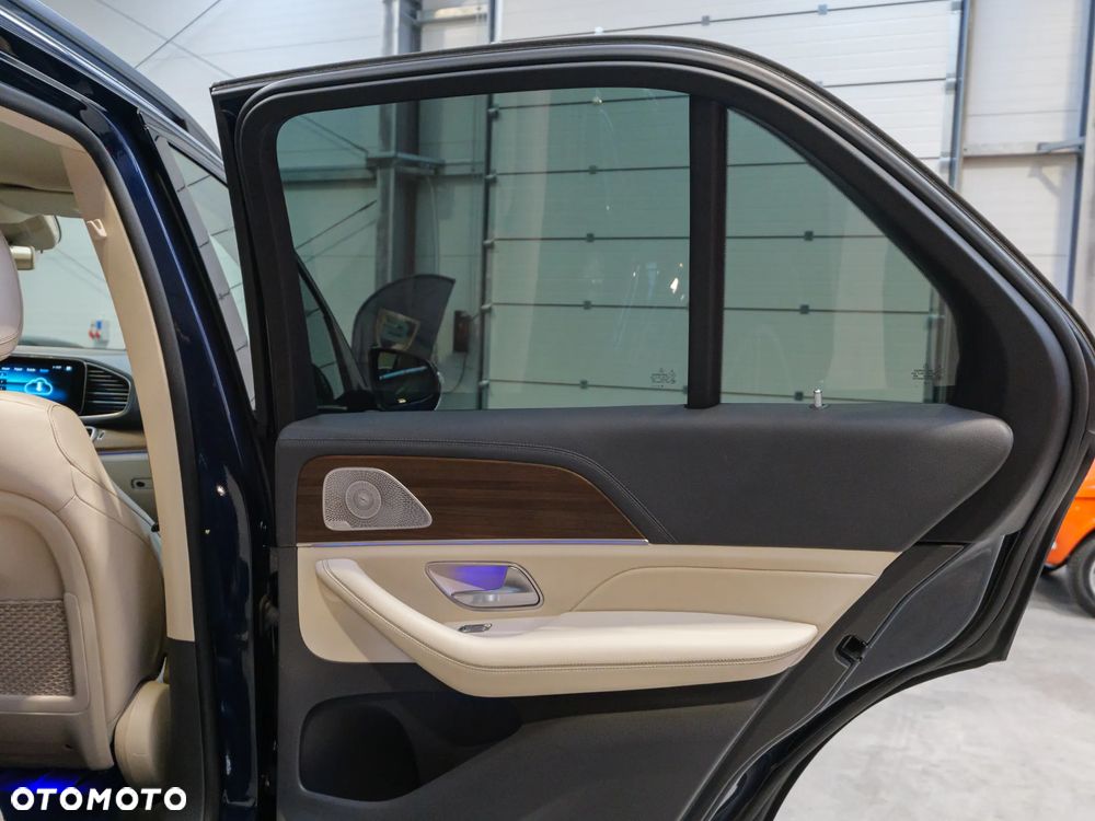 Mercedes-Benz GLE 300 d 4Matic 9G-TRONIC AMG Line - 39