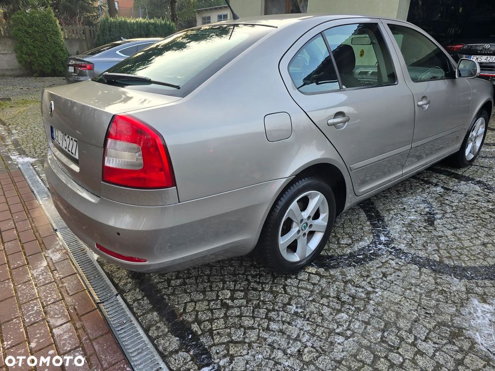 Skoda Octavia 1.2 TSI FAMILY - 9