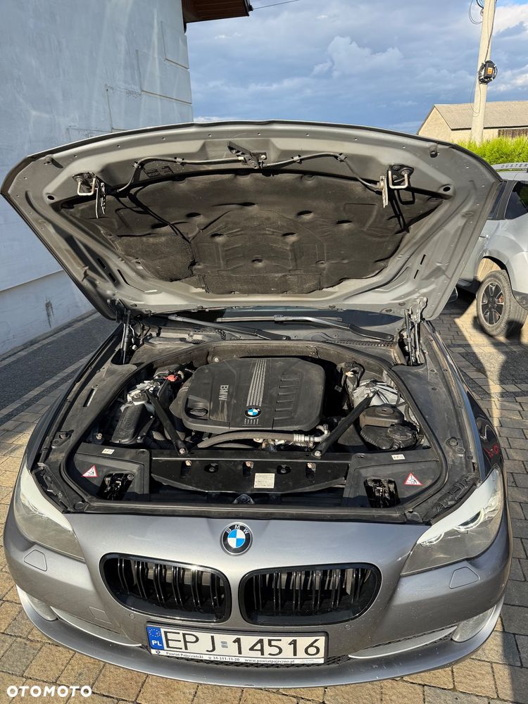 BMW Seria 5 530d xDrive - 12
