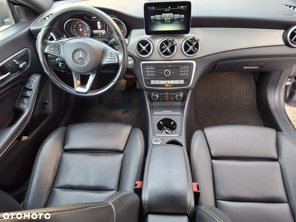 Mercedes-Benz CLA - 17