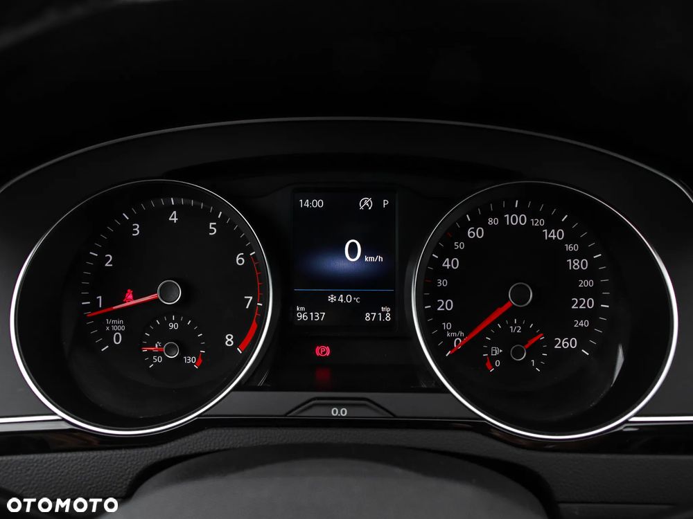 Volkswagen Passat Variant 1.5 TSI EVO Business DSG - 19