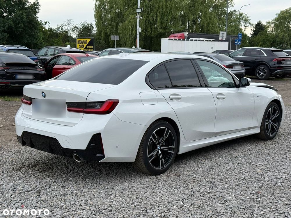 BMW Seria 3 318i M Sport - 13