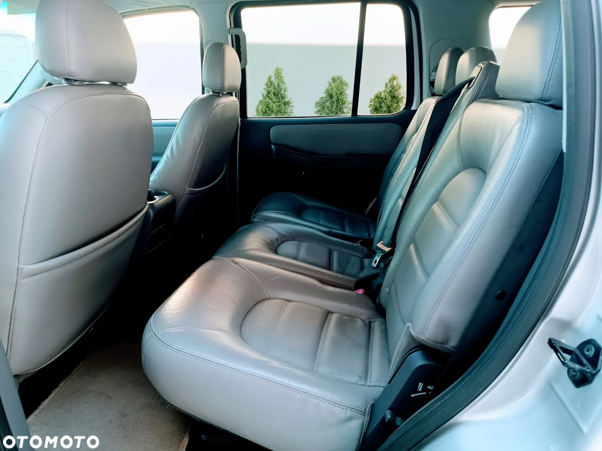 Ford Explorer 4.0 - 10