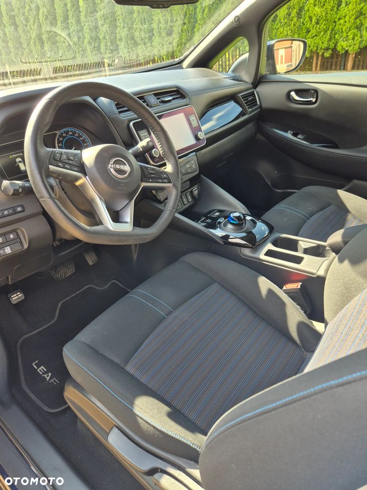Nissan Leaf 40kWh N-Connecta - 11