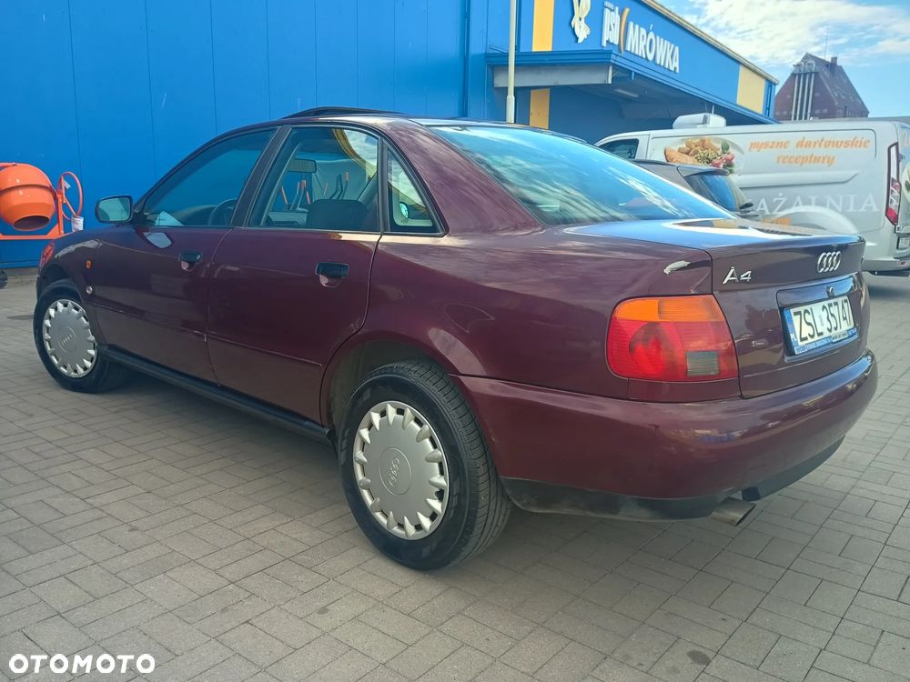 Audi A4 Limousine 1.8 - 6