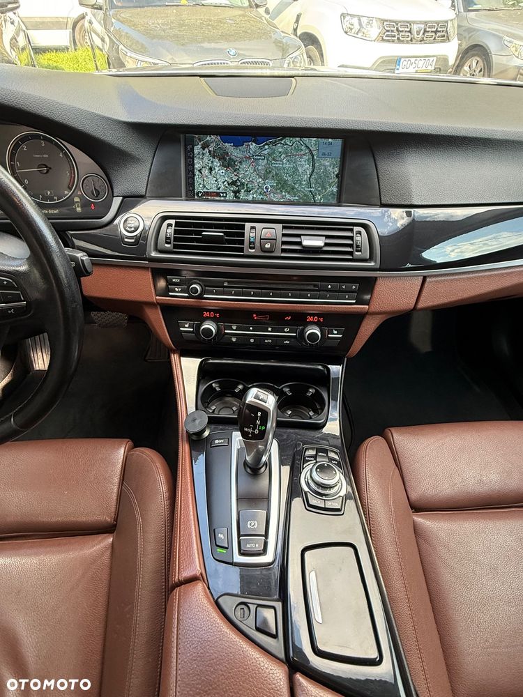 BMW Seria 5 530d Touring Blue Performance - 10