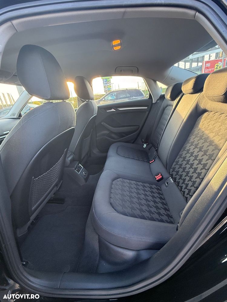 Audi A3 1.6 TDI clean Stronic Attraction - 13