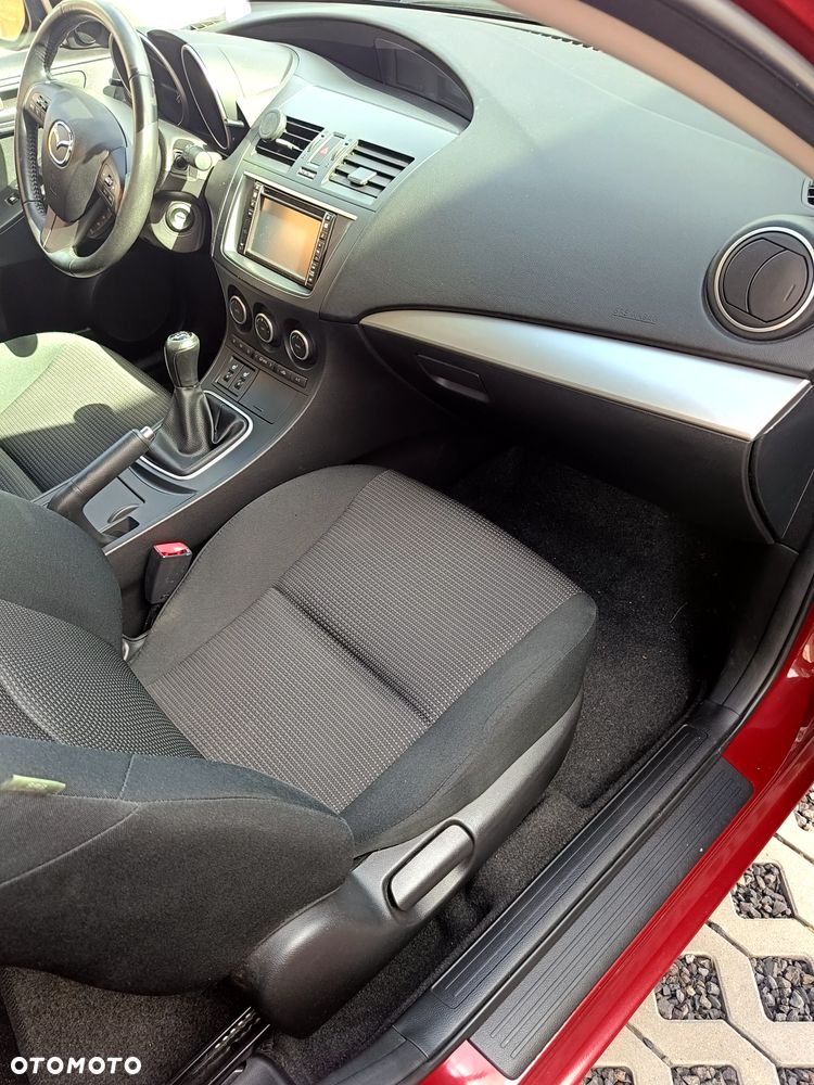 Mazda 3 1.6 Exclusive + - 5
