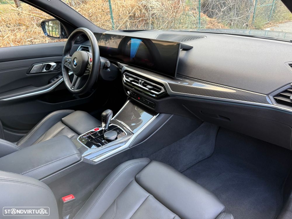 BMW M3 Competition xDrive - 33