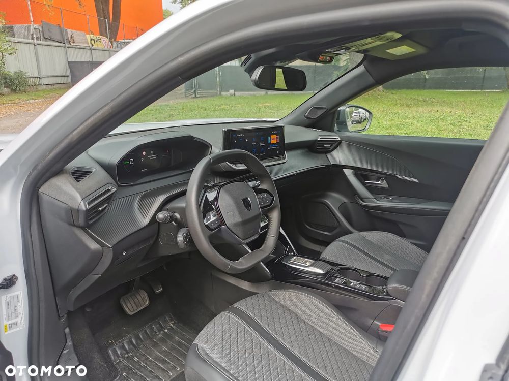 Peugeot 2008 156 Business - 10
