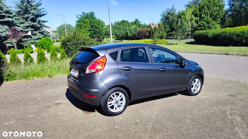 Ford Fiesta 1.0 EcoBoost S&S TITANIUM - 34