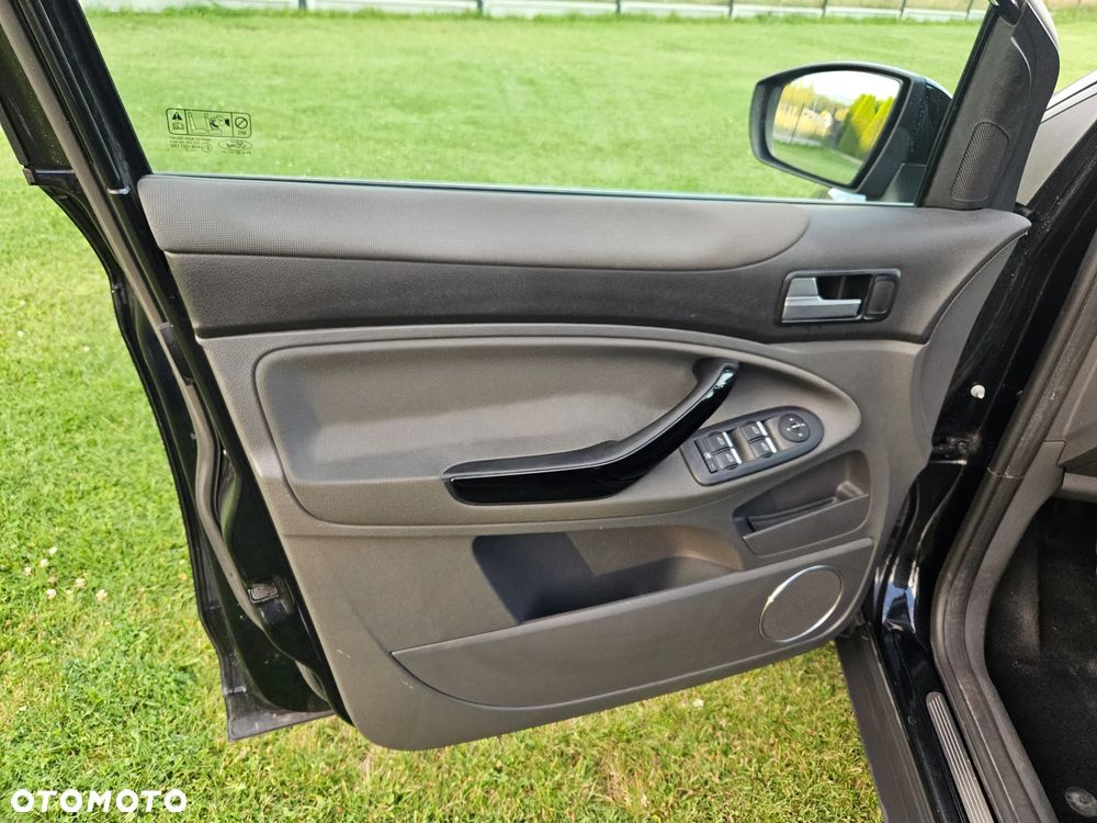 Ford Kuga 2.0 TDCi 4WD Trend - 15