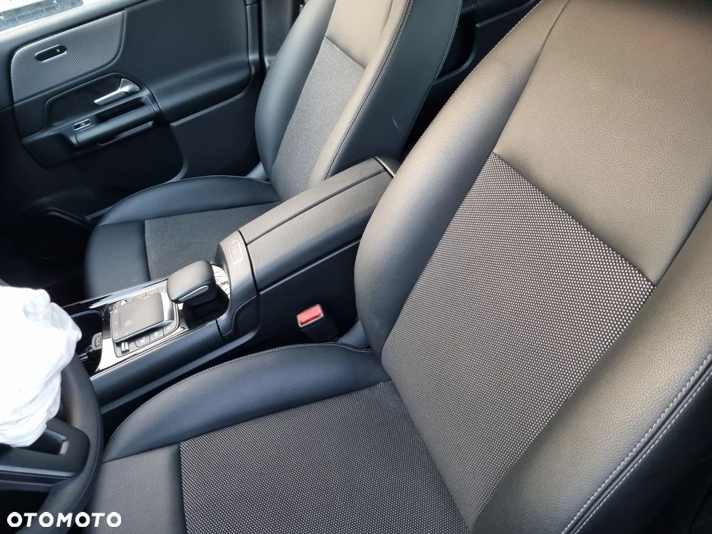 Mercedes-Benz Klasa B 250 e 8G-DCT Progressive - 7