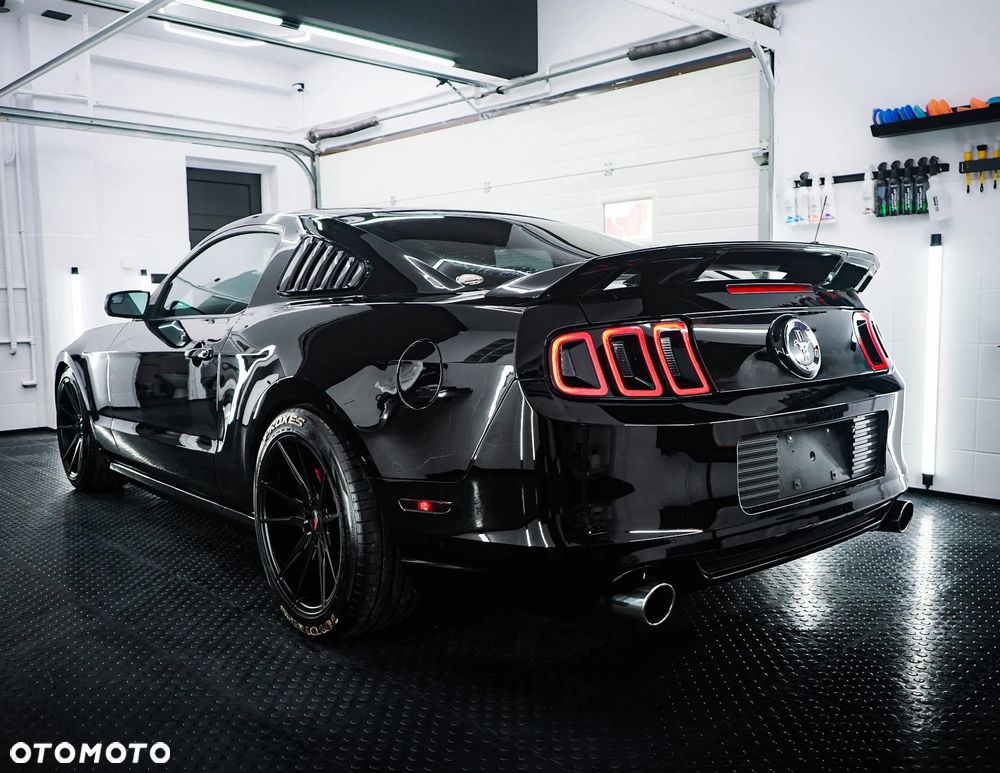 Ford Mustang 3.7 V6 Premium - 2