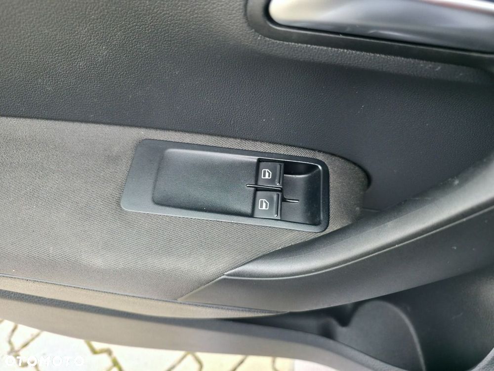 Volkswagen Polo - 23