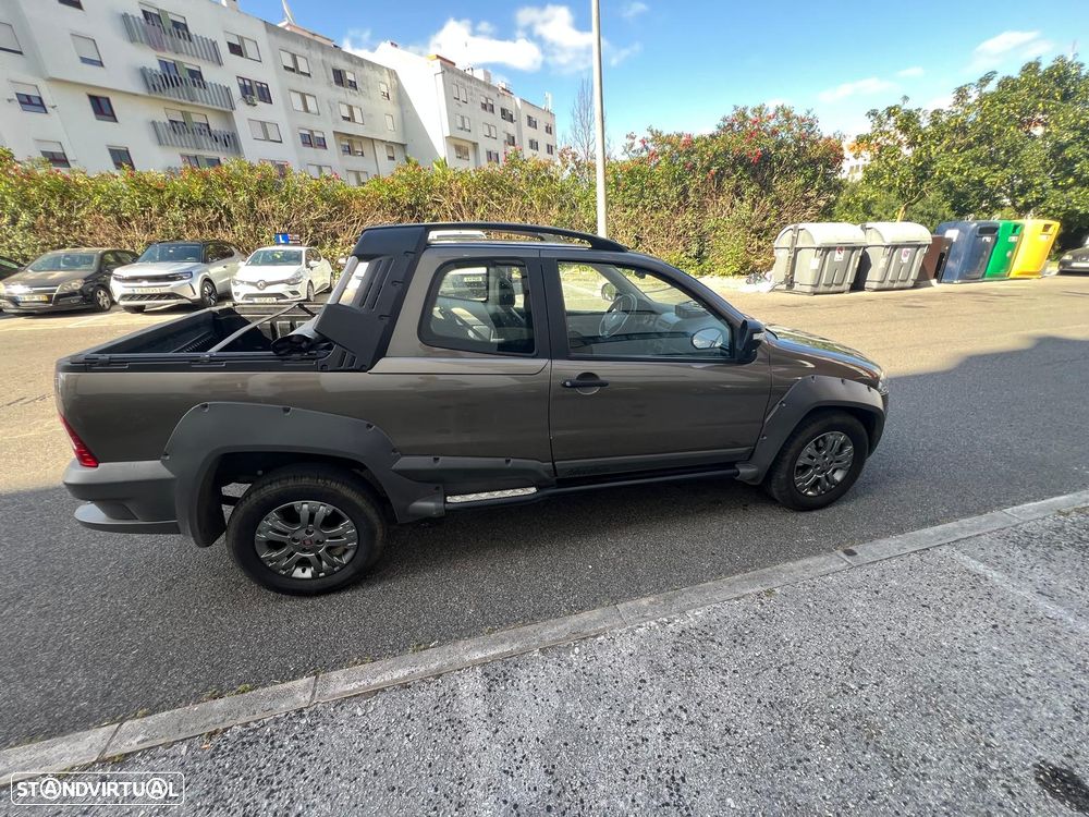 Fiat Strada Adventure - 4