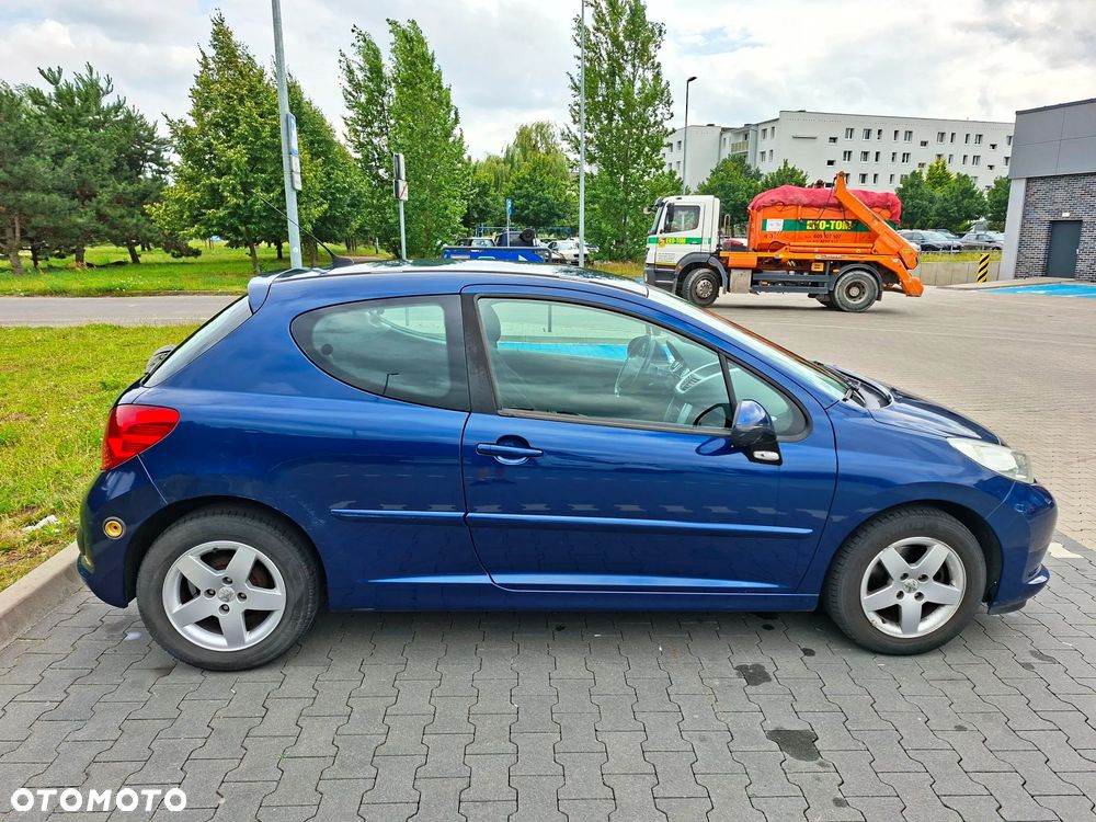 Peugeot 207 1.4 16V Trendy - 4