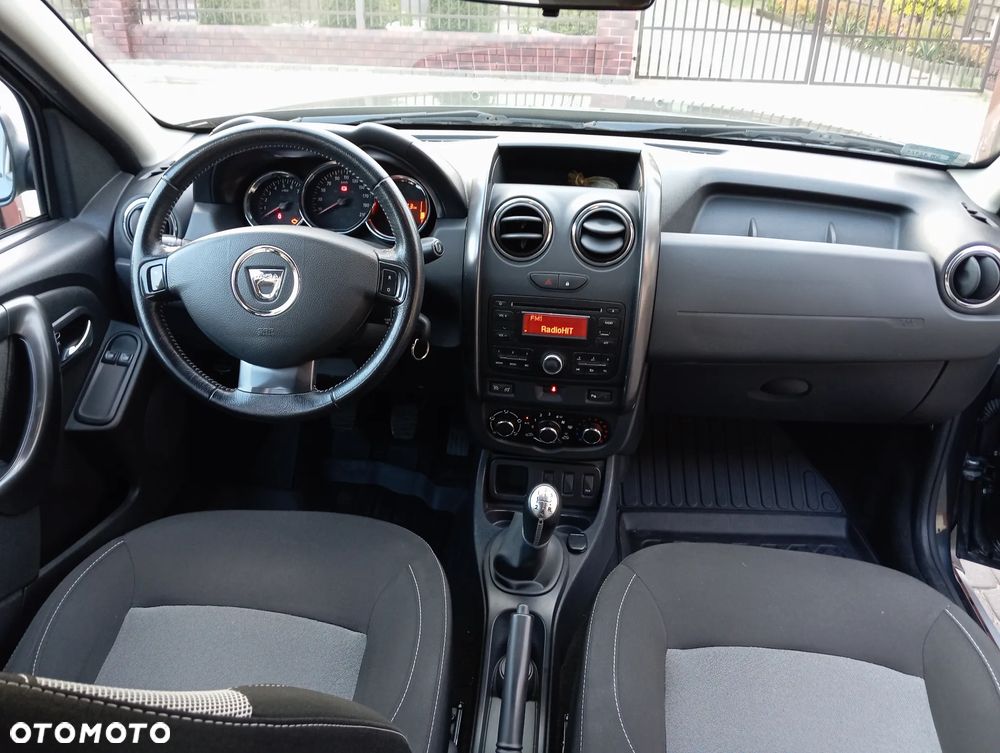 Dacia Duster 1.6 SCe Laureate S&S - 32