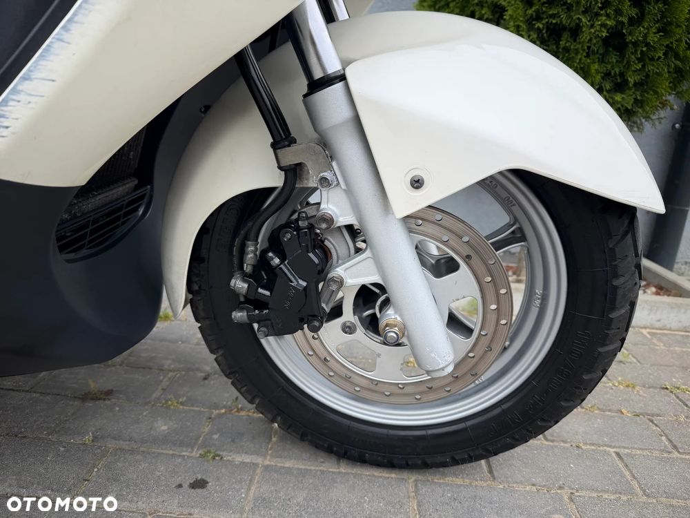 Suzuki Burgman - 13