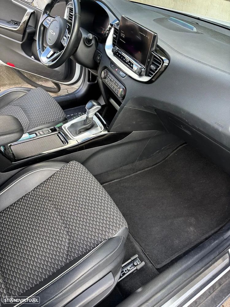 Kia XCeed 1.6 GDi PHEV Tech - 17