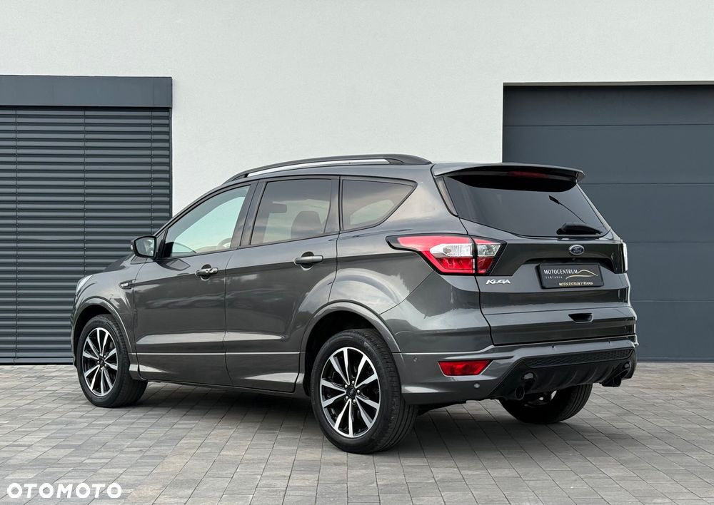 Ford Kuga 1.5 EcoBoost 2x4 ST-Line - 6