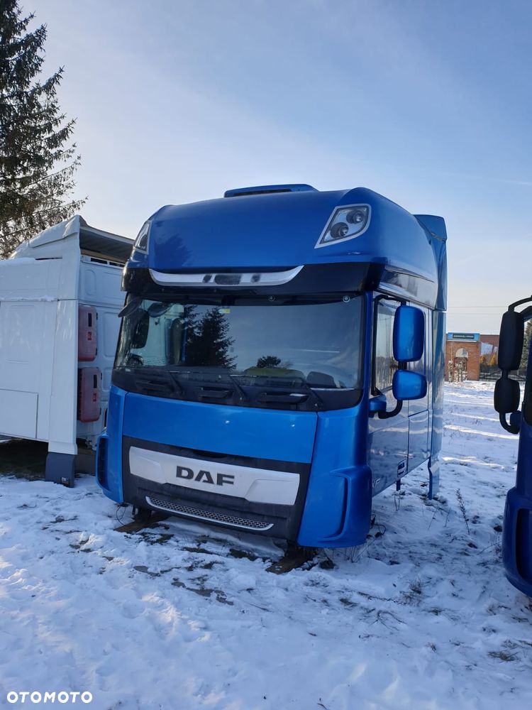 KABINA Z KLIMATYZACJĄ 2018r. DAF XF 106 LIFT SUPER SPACE CAB - 16