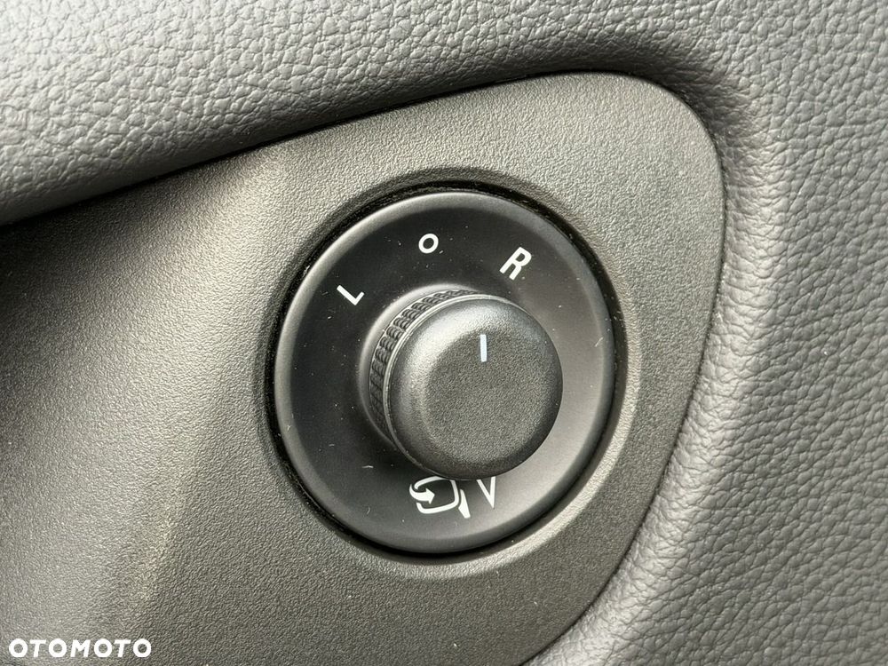 Opel Zafira - 17