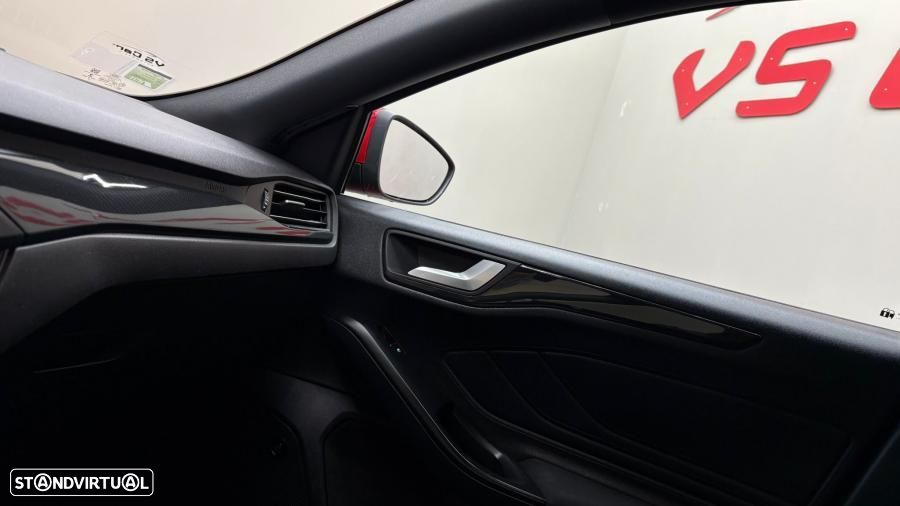 Ford Focus 1.5 TDCi ECOBlue ST-Line - 18