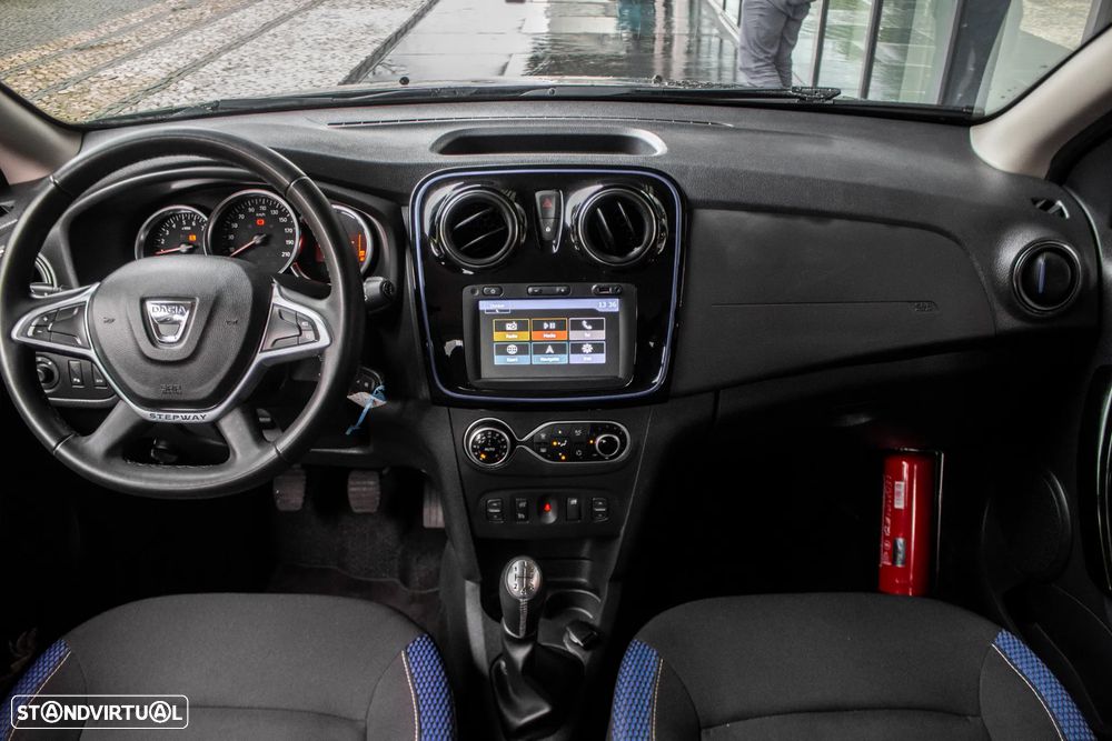 Dacia Sandero 1.0 SCe Stepway - 32