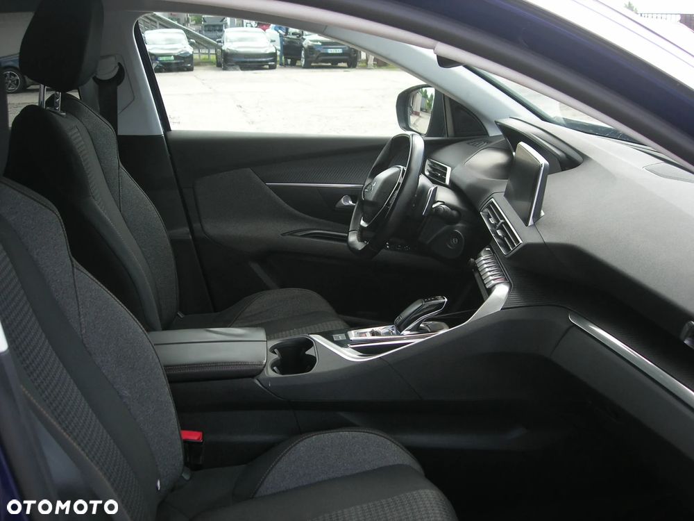 Peugeot 3008 - 23