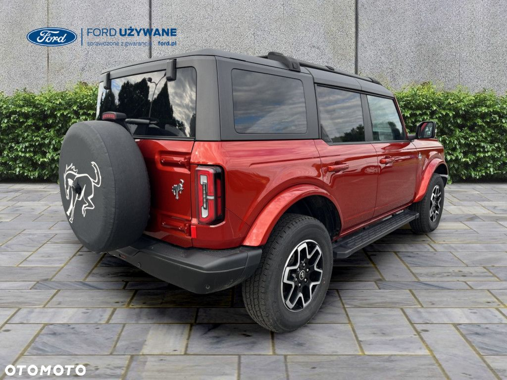 Ford Bronco - 5